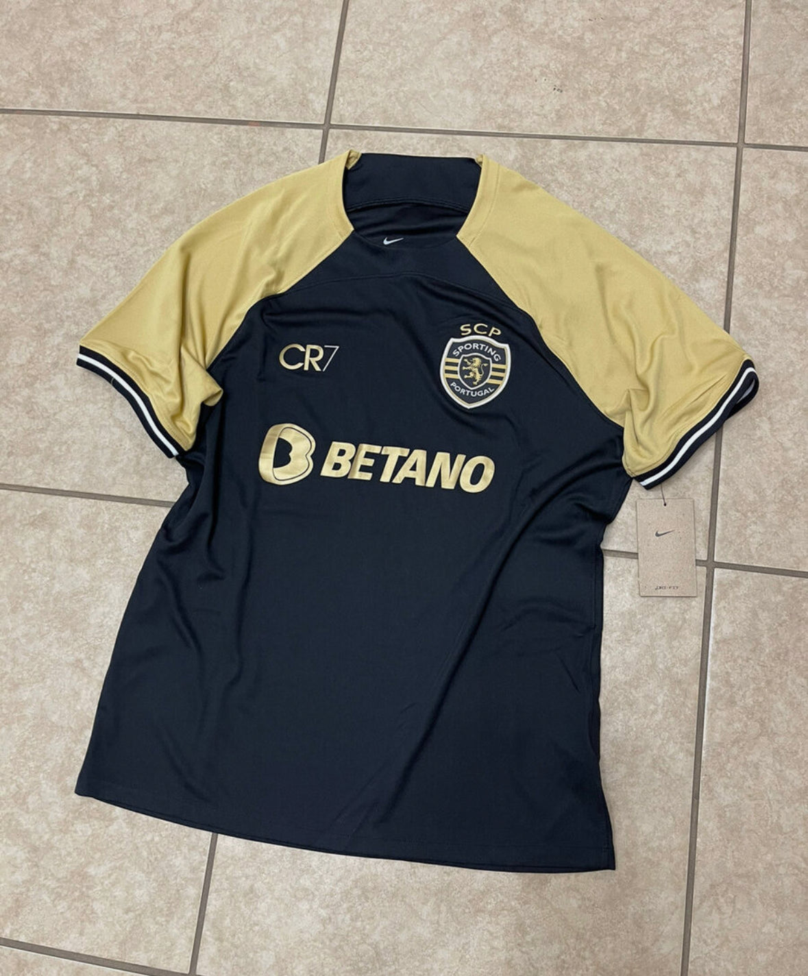 Maglia tributo allo Sporting de Portugal per Cristiano Ronaldo