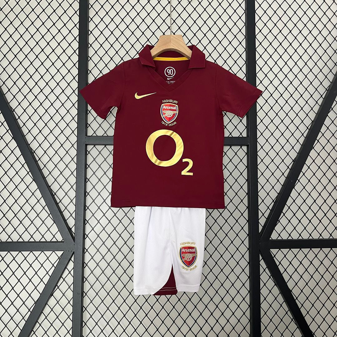 Equipación Arsenal 05/06 Talla Niño Visitante