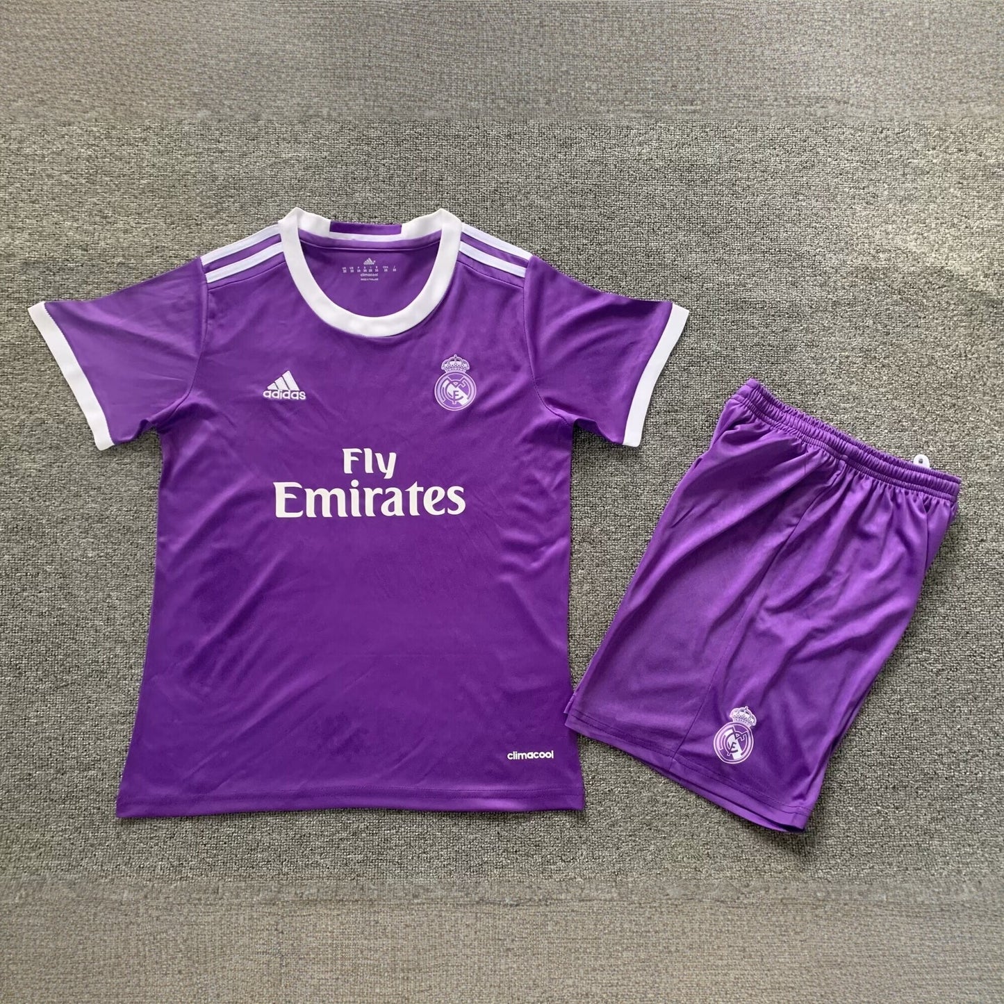 Equipación Real Madrid 16/17 Talla Niño Visitante