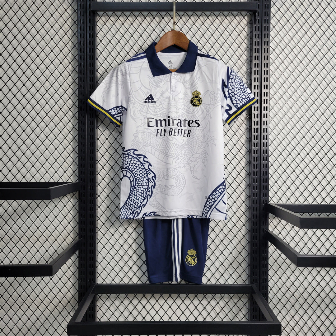 Equipación Real Madrid Edición Especial Talla Niño