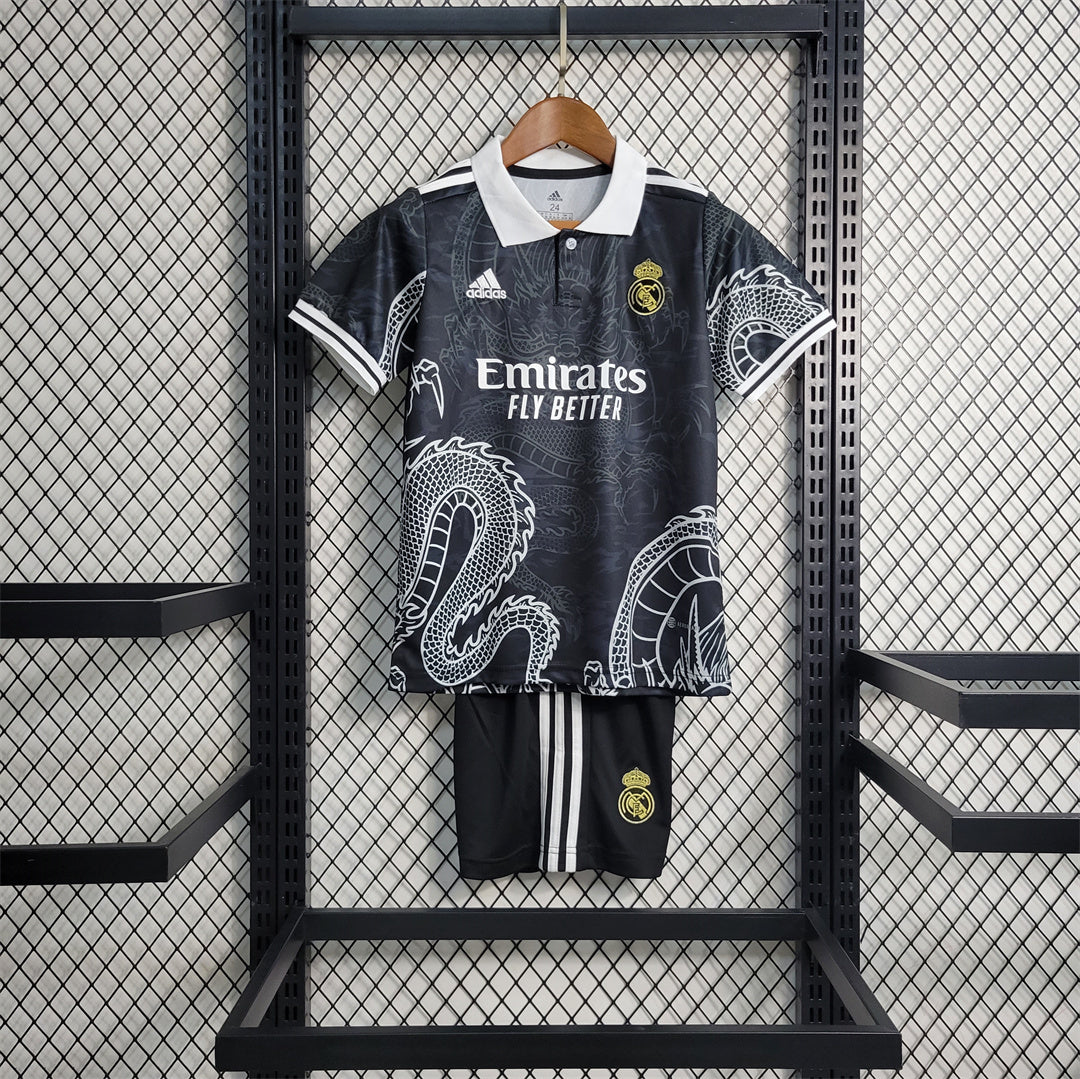 Equipación Real Madrid Edición Especial Talla Niño