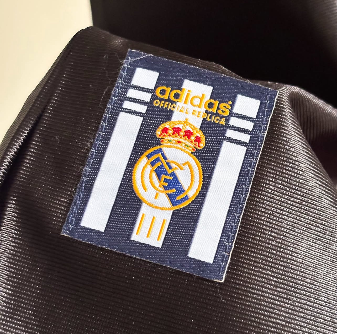 Maillot extérieur Real Madrid 99/00
