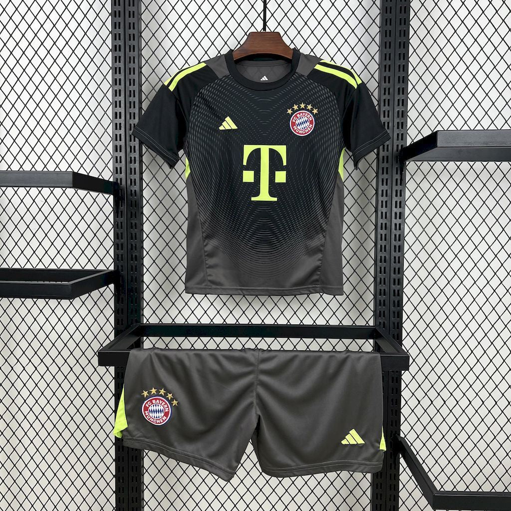 Equipación Bayern Múnich 25/26 Talla Niño Portero