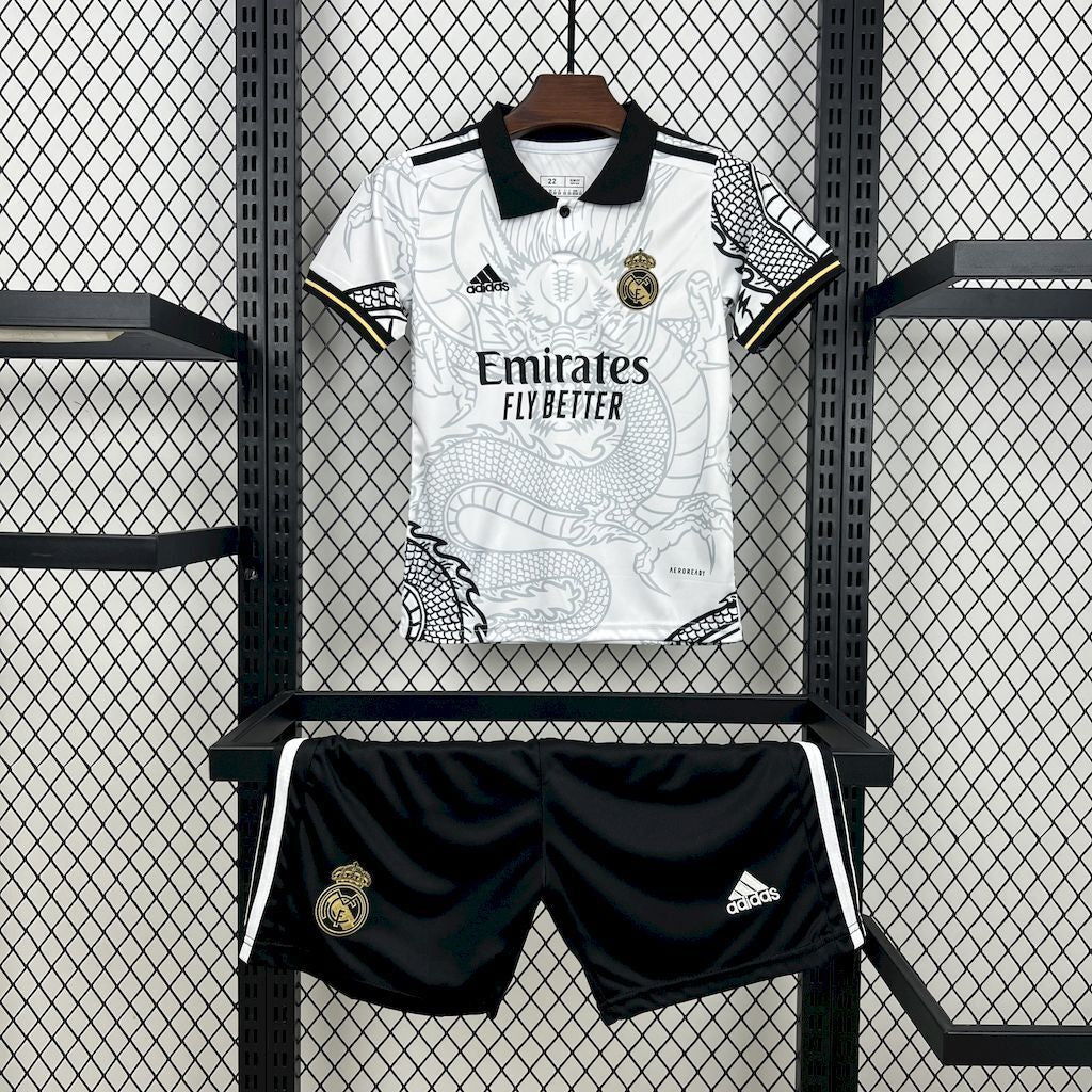 Equipación Real Madrid Edición Especial Talla Niño