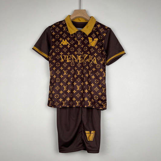 Equipación Venezia Edición Especial talla Niño
