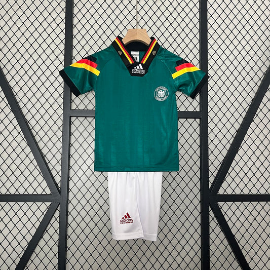 Equipación Alemania 1992 Talla Niño Visitante