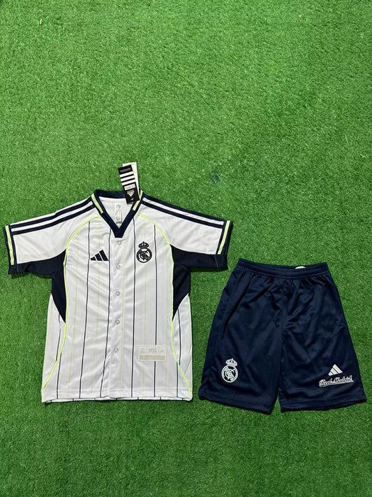 Equipación Real Madrid Edición Especial Talla Niño