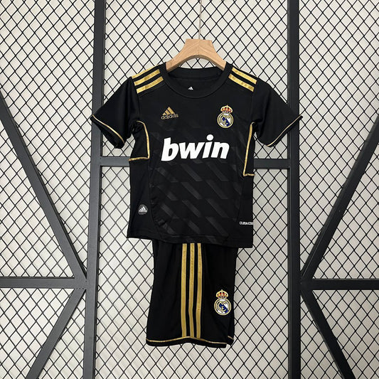Equipación Real Madrid 11/12 Talla Niño Visitante