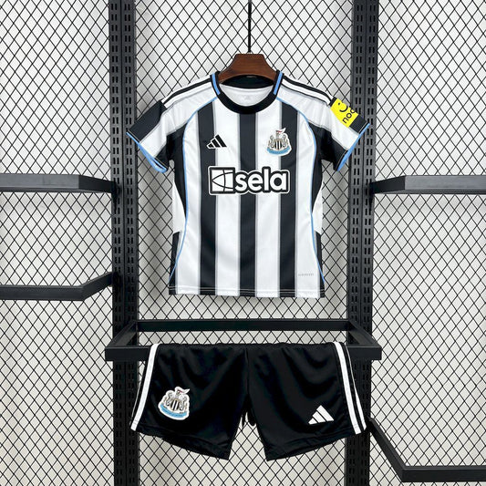 Equipación Newcastle 25/26 Talla Niño